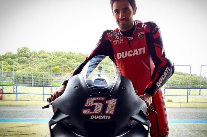 Michele Pirro siap memberikan konsultasi gratis andaikan Valentino Rossi mau merapat ke Ducati di MotoGP 2022