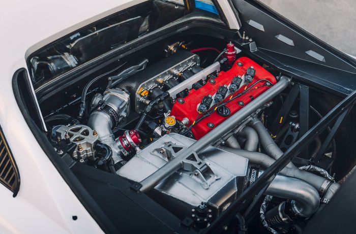 Mesin modifikasi Ferrari 308 GTBi sudah diganti unit K24A2 copotan Acura TSX