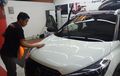 Lindungi Cat Mobil dari Panas Matahari Lapisi Wax Setiap Segini