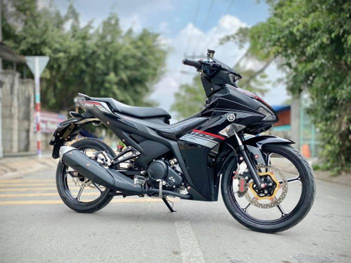 Modifikasi Yamaha MX King 155 VVA yang impresif