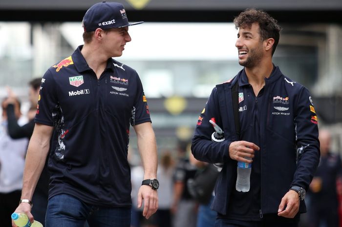 Max Verstappen dan Daniel Ricciardo