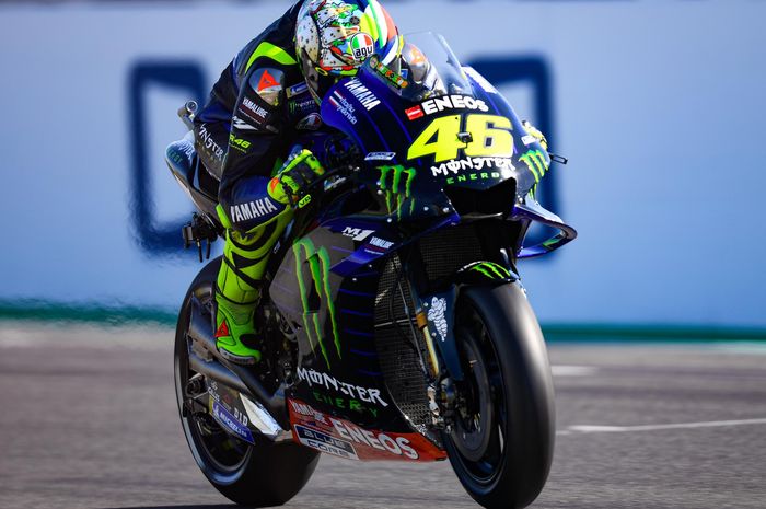 Pembalap Monster Energy Yamaha, Valentino Rossi, menyindir motivasi Marc Marquez untuk menang di MotoGP San Marino 2019