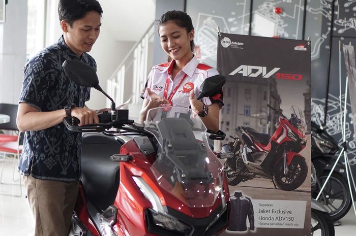 (Ilustrasi) Penjualan motor di salah satu dealer Honda Jawa Barat