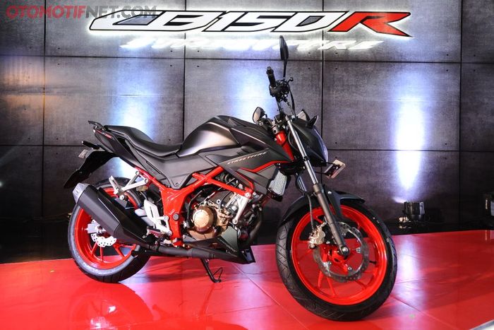 New Honda CB150R Streetfire hadir dengan pilihan warna dan ubahan baru