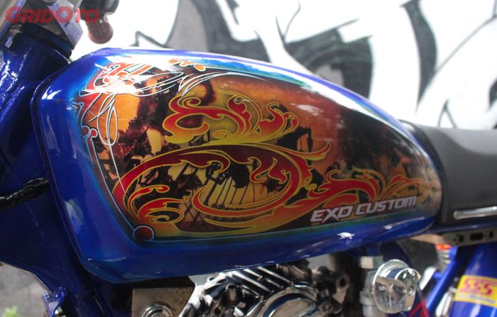 Bodi Honda CB100 kece berlapis air brush wayang