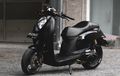 Honda Scoopy Gayanya Mewah, Kaki-kaki Kena Upgrade, Dipadu Kelir Hitam