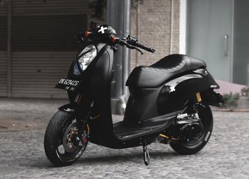 Modifikasi Honda Scoopy Karbu Berkelir Hitam Ini Tembus Rp 14 Jutaan Gridoto Com