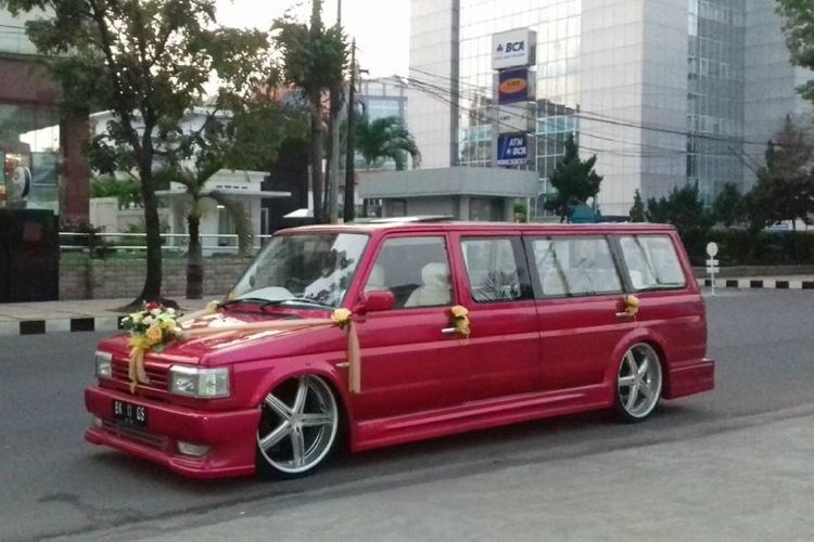 Toyota Kijang Grand Extra Limo Style Cocok Buat Pengantin Baru Gridoto Com