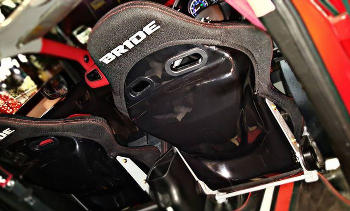 Jok pakai replikasi Bride