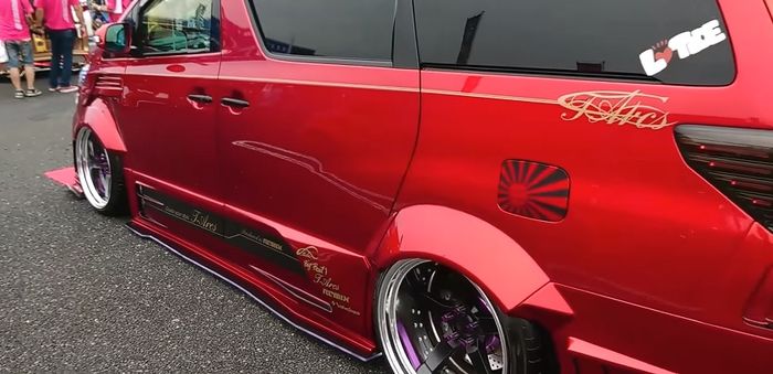 Kaki-kaki Toyota Vellfire dibuat kandas