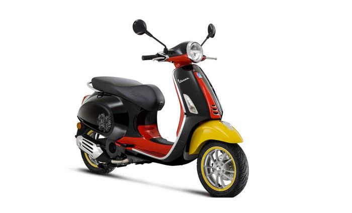 Vespa Primavera 150 Mickey Mouse Edition