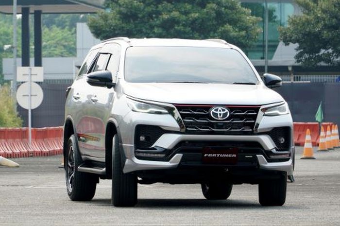 Toyota New Fortuner NIK 2022 dikorting diskon Rp 48 juta