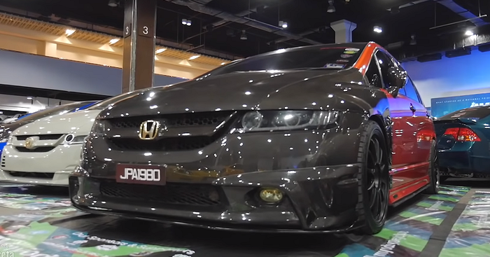 Fascia Honda Odyssey full serat karbon