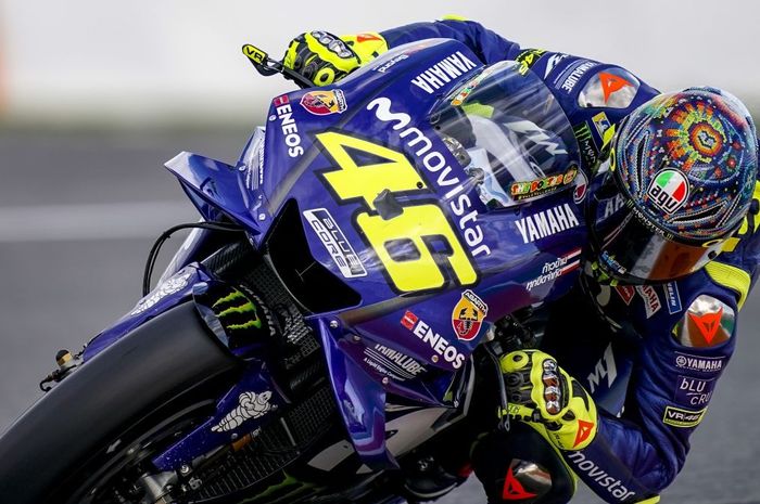 Valentino Rossi jajal mesin baru di hari pertama tes Valencia