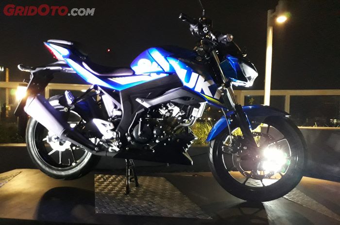 Motret motor untuk di Instagram