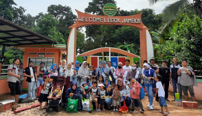 Cibubur Starlet Rider (CSR) gelar family gathering di Legok Jamboe, Cariu, Bogor.