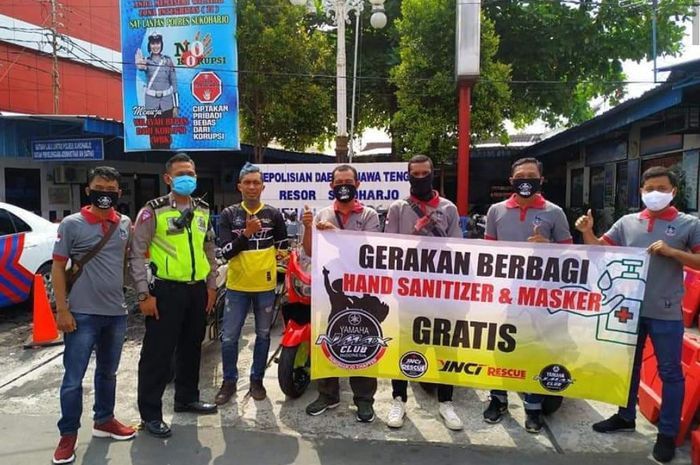 Yamaha Nmax Club Indonesia (YNCI) bagikan gratis hand sanitizer