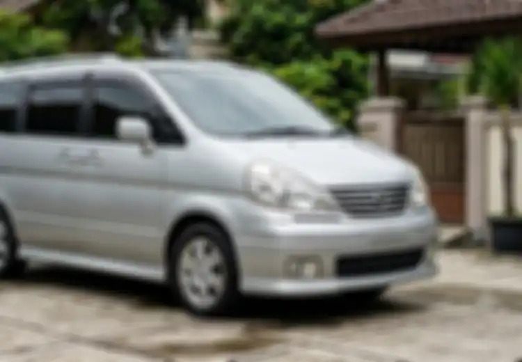Mobil Keluarga Murah, Nissan Serena C24 2008 Bekas Tinggal Segini