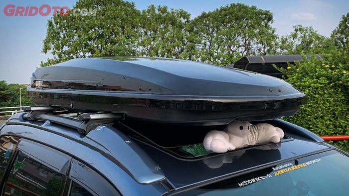Toyota Avanza lawas pasang roof box baru lebih besar dan sunroof