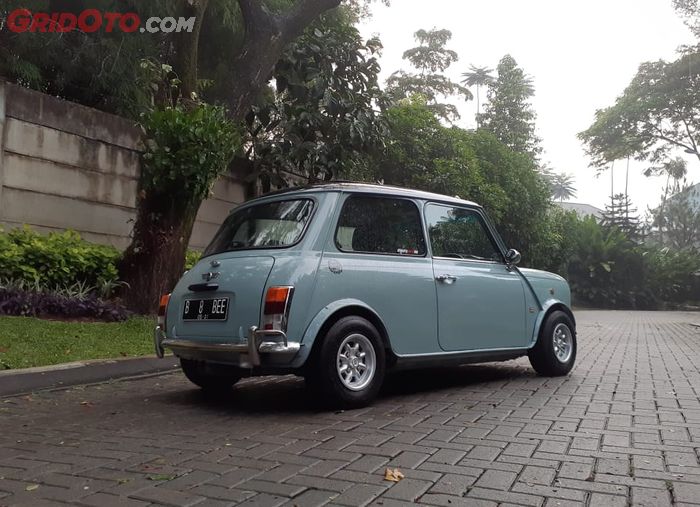 Morris MINI MK3 kinclong  berwarna Ocean Green.