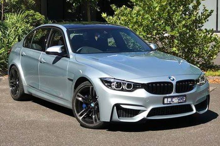 BMW M3 Pure terlihat eksklusif