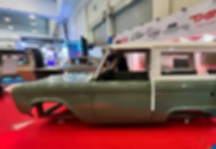 Ternyata Lama, Begini Proses Juncheng Membuat Bodi Mobil Klasik
