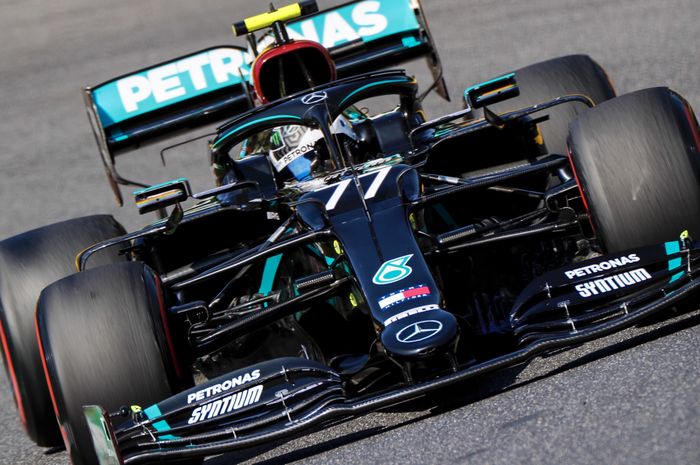 Valtteri Bottas tampil sebagai yang tercepat, sementara Lewis Hamilton tertinggal jauh di FP1 F1 Rusia 2020