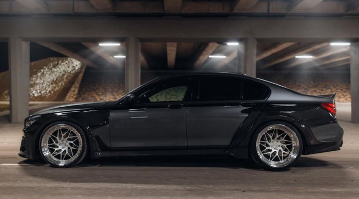 Modifikasi BMW Seri 7 ditopang pelek keren lansiran Z-Performance