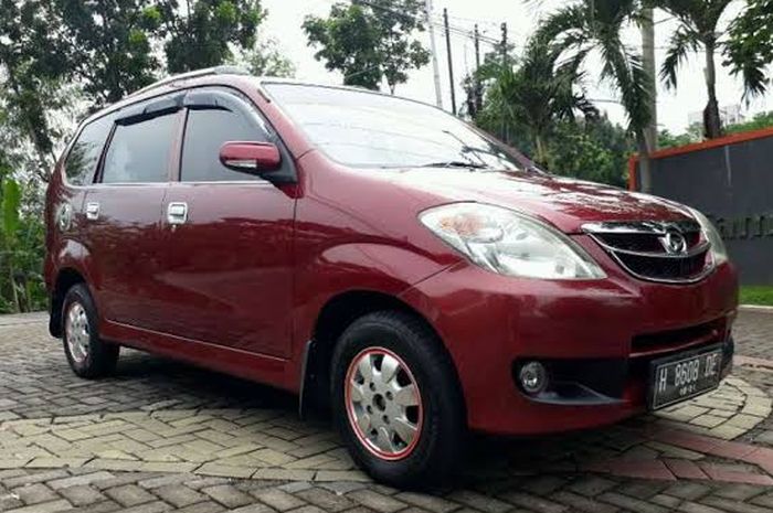 Spesifikasi dan kisaran harga Daihatsu Xenia tahun 2006 seken