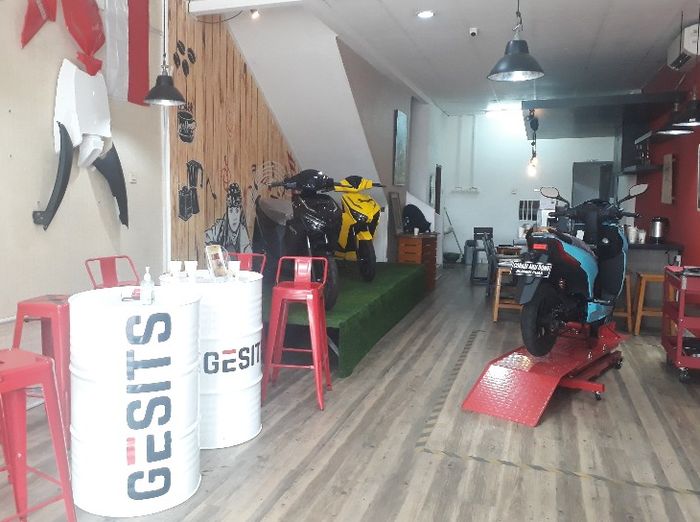 Dealer resmi Gesits di Karang Tengah, Lebak Bulus, Jakarta Selatan