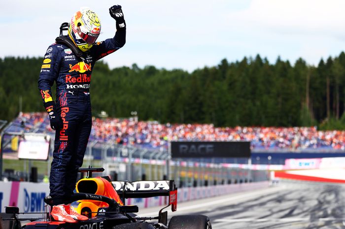 Max Verstappen perlebar keunggulannya di klasemen sementara F1 2021