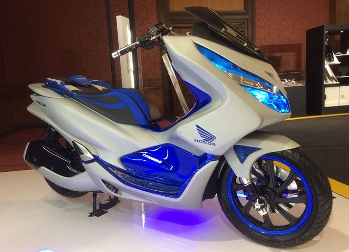 All New Honda PCX 150.  Futuristic/Elegant