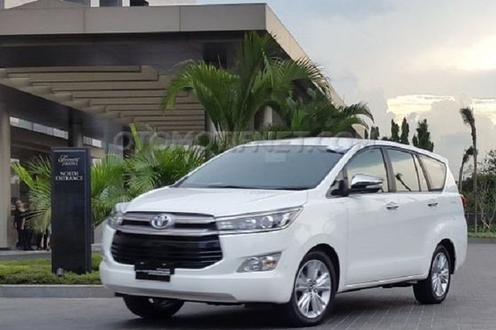 Toyota Kijang Innova Reborn 