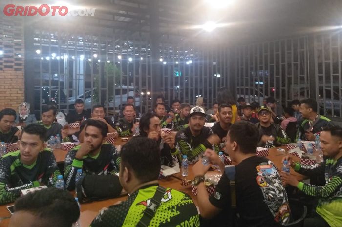 50-an emberi YNCI Pontianak hadir di Sosialisasi Customaxi x Yamaha Heritage Built Pontianak