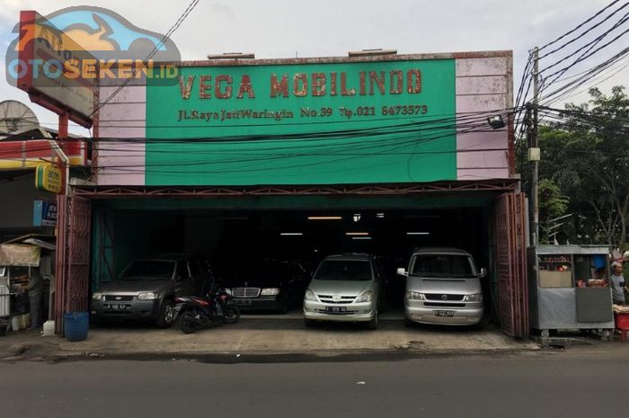 Vega Mobilindo menjual berbagai mobil bekas untuk hobi