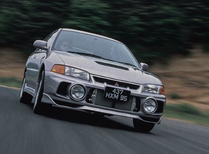 Lancer Evolution series, masih jadi idola hingga saat ini