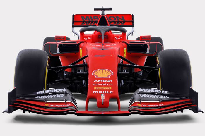 Mobil Ferrari SF90 menggunakan cat wana doff (matte) pada musim balap F1 2019
