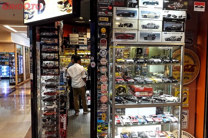 DC Toys Diecast Garage di STC Senayan