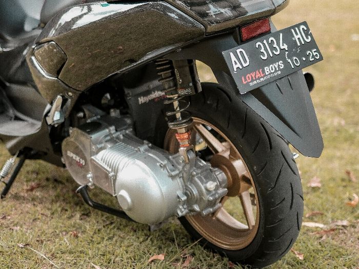 Yamaha NMAX pasang sokbreker KTC Ekstreme dan custom cover CVT