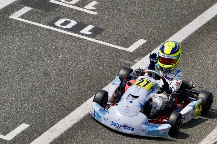 Muhammad Fadhl Abbas Wibowo, pegokart muda berbakat asal Indonesia, akan mengikuti kejuaraan bergengsi Rok Cup Superfinal South Garda yang akan digelar di Italia pada tanggal 14 hingga 18 Oktober 2025.