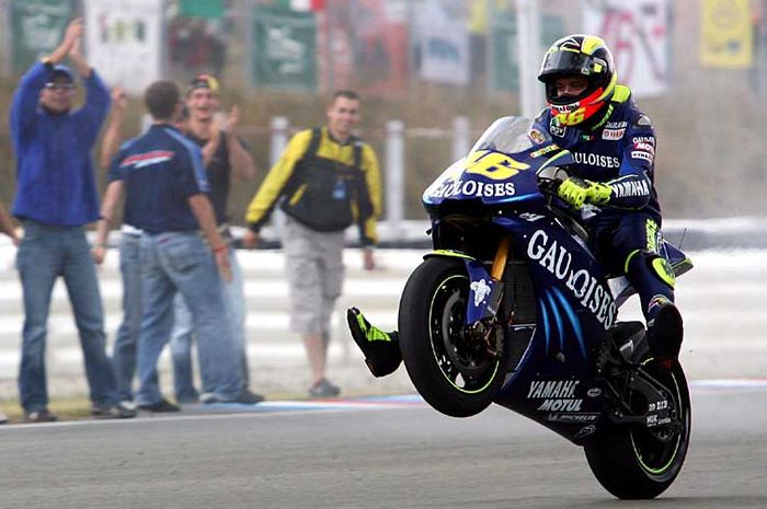 Valentino Rossi colong ilmu Honda buat kembangkan Yamaha YZR-M1