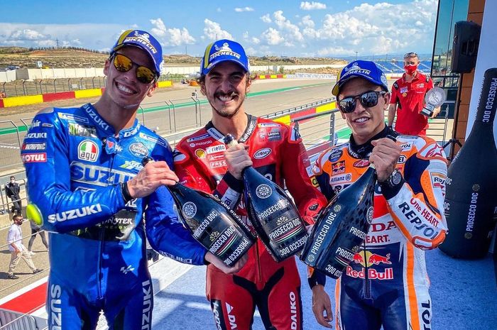 Menang di balapan MotoGP Aragon 2021,  Francesco Bagnaia berhasil memangkas jarak dengan pemuncak klasemen MotoGP 2021, Fabio Quartararo