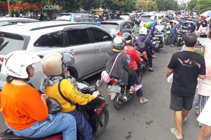 Keramaian di wilayah Pasar Besar, Malang, pada Senin (3/6/2019)