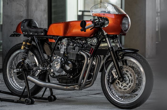Honda CB400F cafe racer