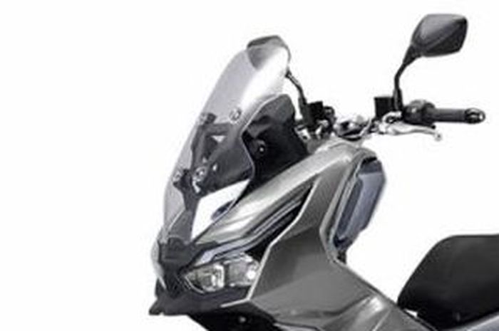 penampakan tampilan muka skutik adventure kloningan Honda ADV 150 yang harganya lebih mahal.