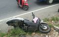 Teka-Teki Motor Matik Tergeletak Di Pinggir Jalan, Arm Roda Belakang Putus