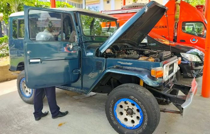 KPKNL Yogyakarta akan melelang Toyota Land Cruiser FJ40.