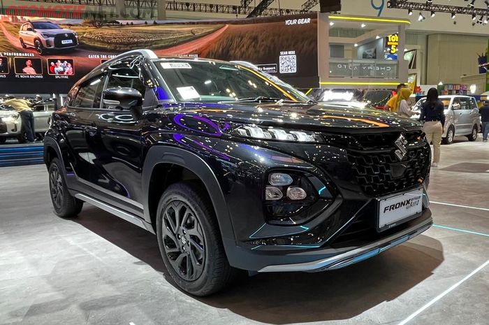 Harga terbaru Suzuki Fronx SGX Kuro Hyrbid di GIIAS 2026