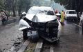 Sudah Jatuh Tertimpa Tangga, Mobilnya Ringsek Pengemudi Toyota Rush Ini Masih Harus Ganti Rugi ke Pemkot Jaktim