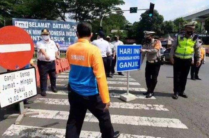 Ilustrasu pemberlakuan ganjil genap di Jakarta